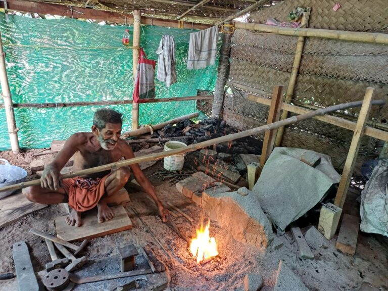 Heritage Meets Technology: Supporting a Skilled Artisan